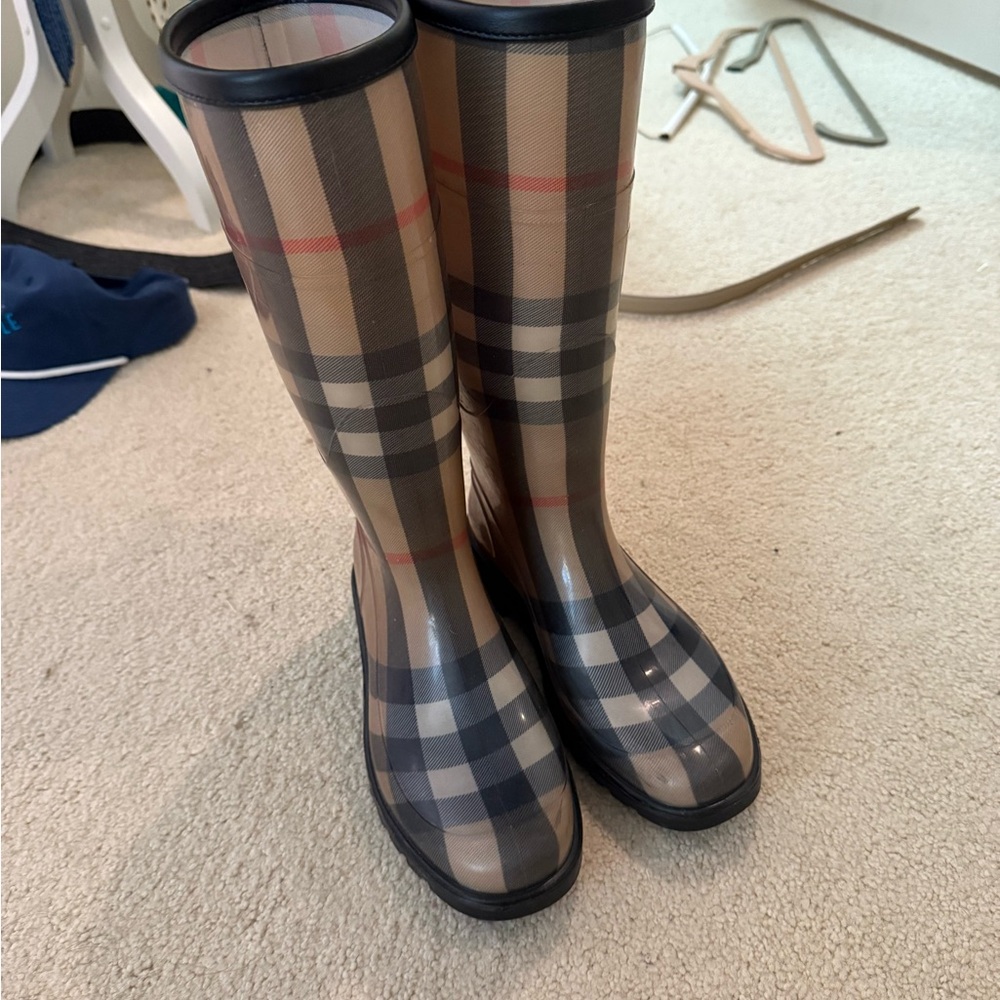 Burberry rain boots